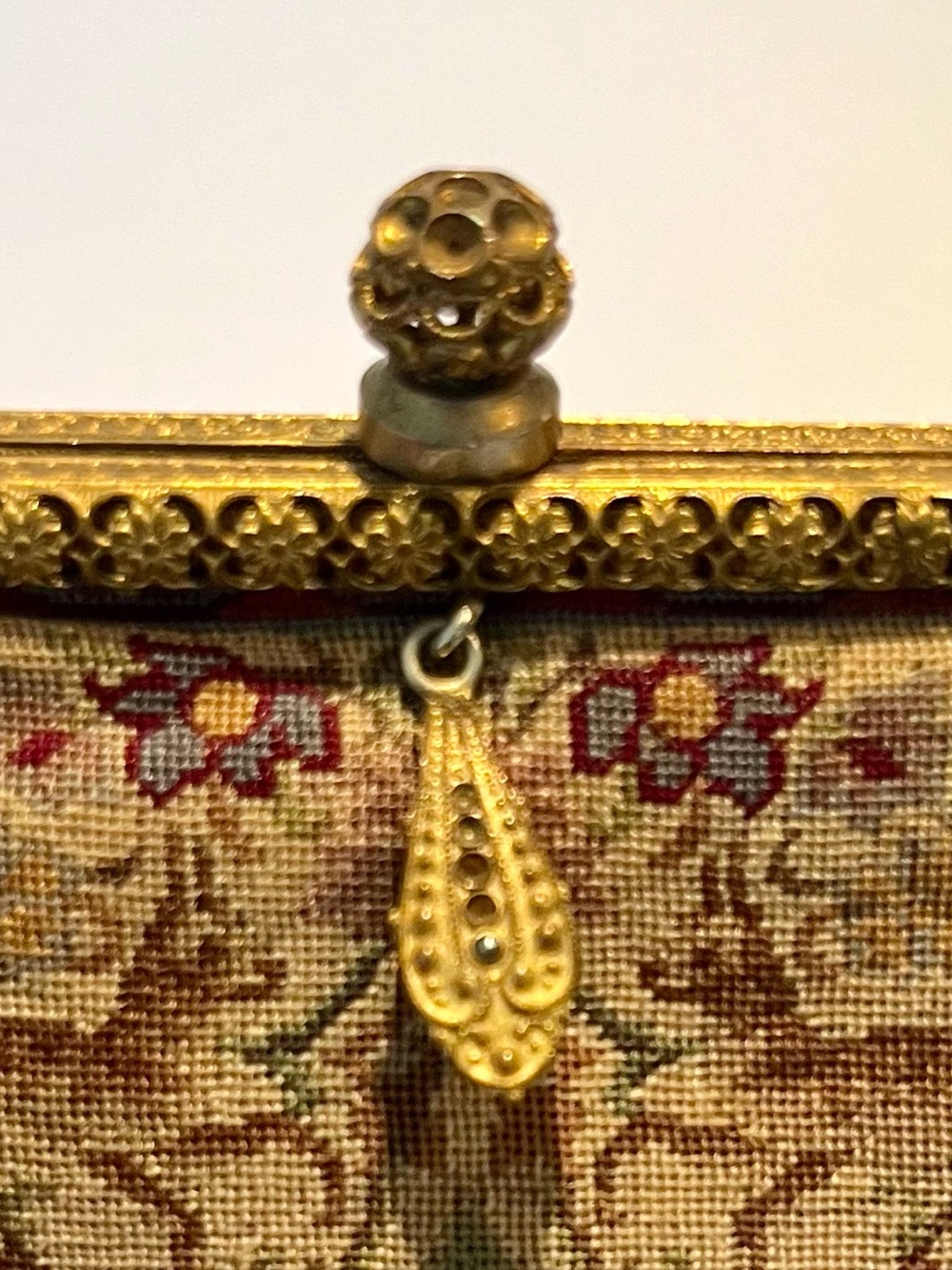 Antique petit point purse. So pretty! - Picture 3 of 6